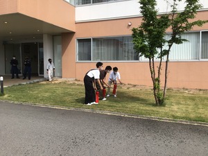 5D90AD44-1AA9-47BF-9FA8-0F8ED4C50FBE