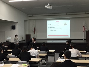 D05CCA5A-8B5E-400D-BDD9-E43D44E99419