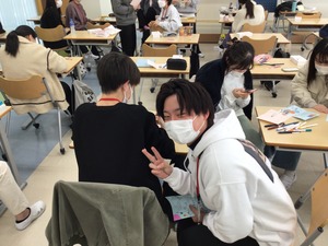 F8A792B0-179E-4DEA-ABA3-5295703F01F5