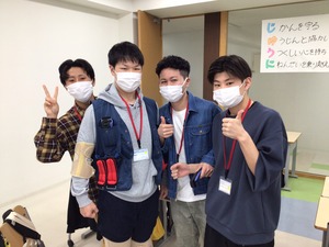 B4AFFE6F-6128-4F5A-B830-8E0B58CAB936