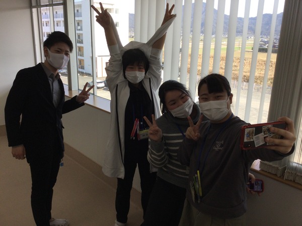 EB52A923-3E68-4546-A8F4-EB22B0F53438